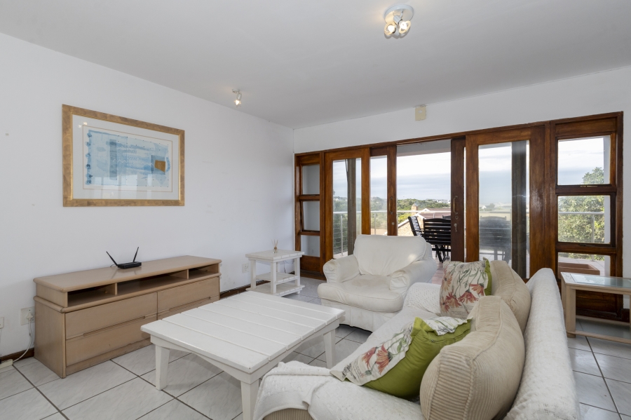 8 Bedroom Property for Sale in West Beach Eastern Cape